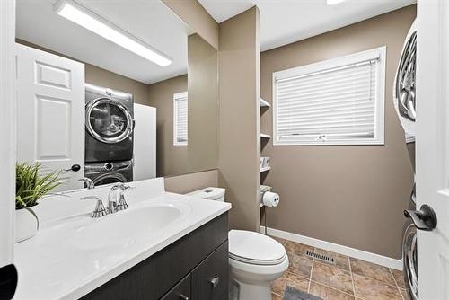 141 Invermere St, Winnipeg, MB - Indoor Photo Showing Bathroom