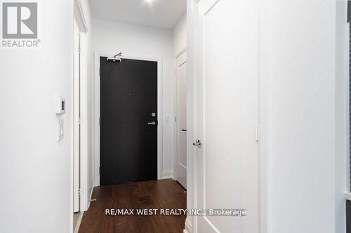 307 - 293 THE KINGSWAY , Toronto, Ontario M9A 0E8 4
