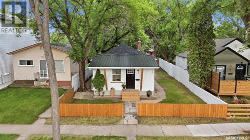 836 I AVENUE S  Saskatoon, SK S7M 1Z3