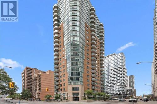 1703 - 445 LAURIER AVENUE W  Ottawa, ON K1N 6R4