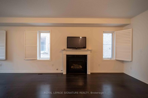 5570 Meadowcrest Avenue, Mississauga, ON 