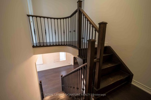 5570 Meadowcrest Avenue, Mississauga, ON 