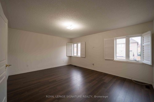 5570 Meadowcrest Avenue, Mississauga, ON 