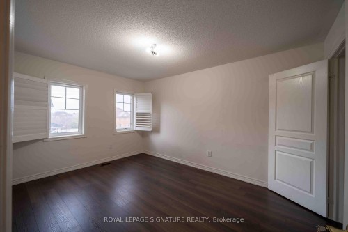 5570 Meadowcrest Avenue, Mississauga, ON 