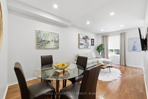 24-10 Davidson Boulevard, Hamilton, ON - Indoor Photo Showing Dining Room