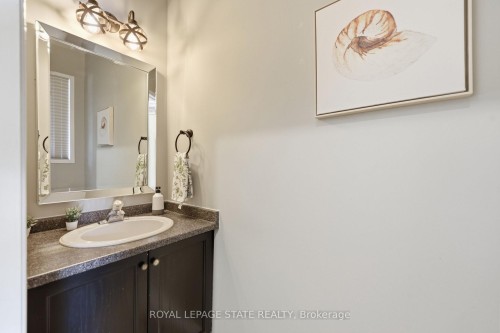 24-10 Davidson Boulevard, Hamilton, ON - Indoor Photo Showing Bathroom