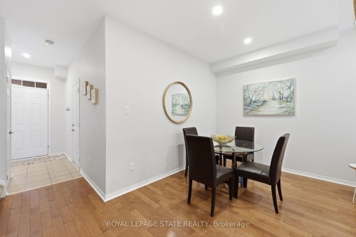 24-10 Davidson Boulevard, Hamilton, ON - Indoor Photo Showing Dining Room