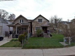 18 Dunraven Drive  Toronto, ON M6M 1H1