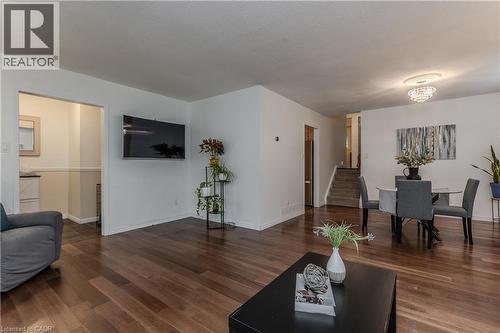 3128 Centennial Drive, Burlington, ON - Indoor Photo Showing Living Room