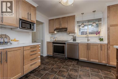 3128 Centennial Drive, Burlington, ON - Indoor Photo Showing Kitchen
