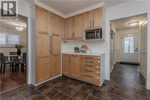 3128 Centennial Drive, Burlington, ON - Indoor