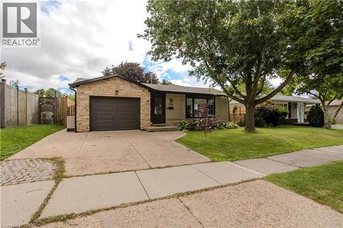 3128 Centennial Drive, Burlington, ON - Outdoor With Facade