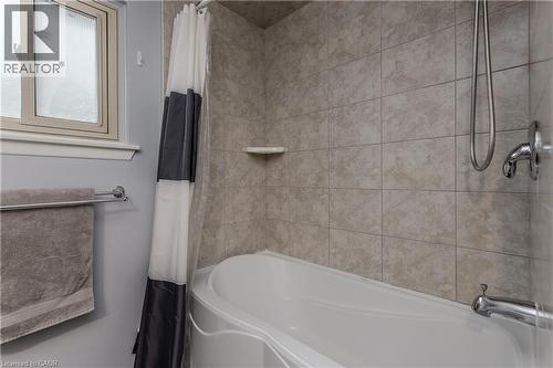 3128 Centennial Drive, Burlington, ON - Indoor Photo Showing Bathroom