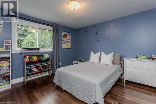 3128 Centennial Drive, Burlington, ON - Indoor Photo Showing Bedroom