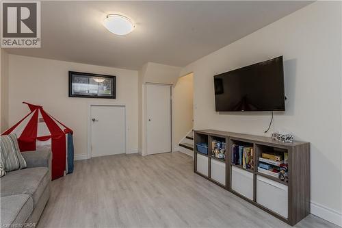 3128 Centennial Drive, Burlington, ON - Indoor