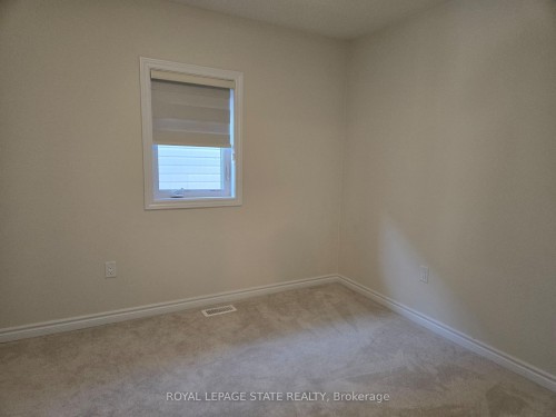 395 Barker Parkway, Thorold, ON - Indoor Photo Showing Other Room