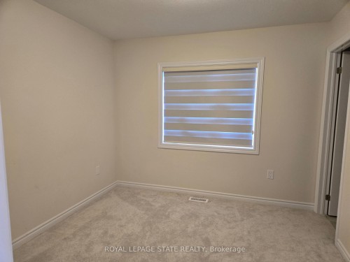 395 Barker Parkway, Thorold, ON - Indoor Photo Showing Other Room