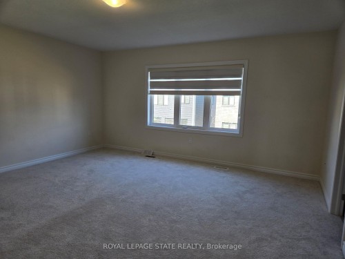 395 Barker Parkway, Thorold, ON - Indoor Photo Showing Other Room