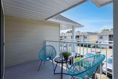 #203-130 Back Rd, Courtenay, BC - Outdoor With Exterior