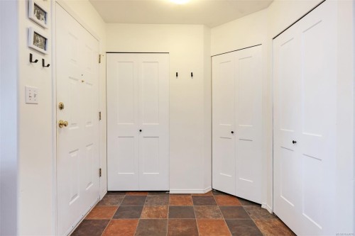 #203-130 Back Rd, Courtenay, BC - Indoor Photo Showing Other Room