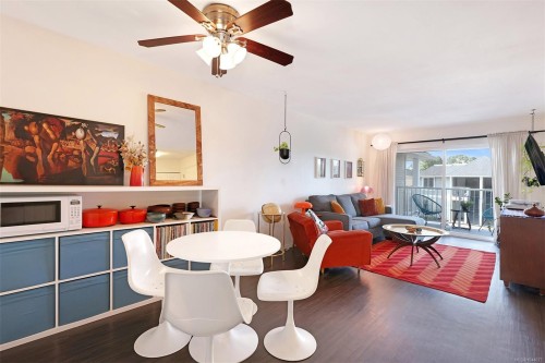 #203-130 Back Rd, Courtenay, BC - Indoor