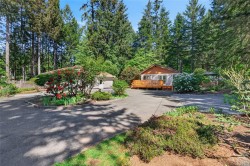 1764 Anderton Rd Comox, BC V9M 4B1