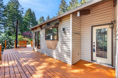 1764 Anderton Rd, Comox, BC 