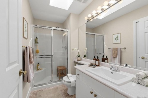 1325 Leeward Way, Qualicum Beach, BC 