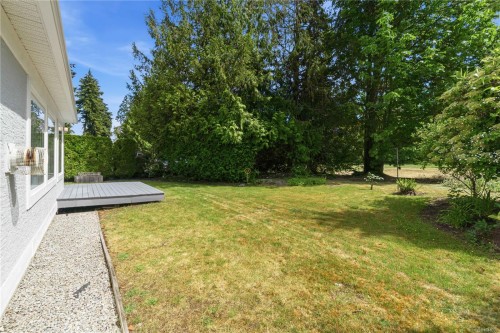 1325 Leeward Way, Qualicum Beach, BC 