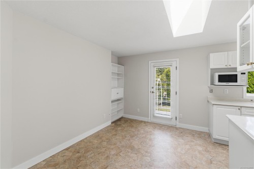 1325 Leeward Way, Qualicum Beach, BC 