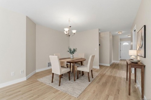 1325 Leeward Way, Qualicum Beach, BC 