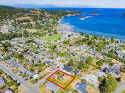 1620 Loat St Nanaimo, BC V9S 3L4