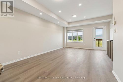 223 Danzatore Path, Oshawa, ON - Indoor Photo Showing Other Room