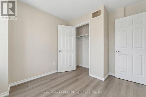 223 Danzatore Path, Oshawa, ON - Indoor Photo Showing Other Room