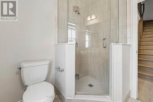223 Danzatore Path, Oshawa, ON - Indoor Photo Showing Bathroom