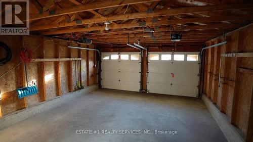 35 Golden Meadow Drive, Kitchener, ON - Indoor Photo Showing Garage