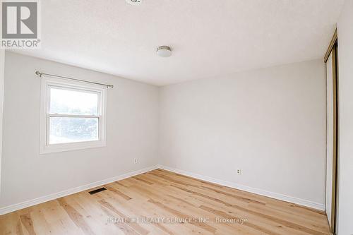 35 Golden Meadow Drive, Kitchener, ON - Indoor Photo Showing Other Room