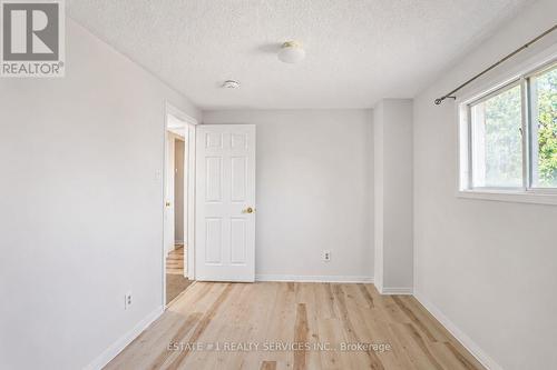 35 Golden Meadow Drive, Kitchener, ON - Indoor Photo Showing Other Room