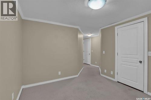 3876 Robinson Street, Regina, SK - Indoor Photo Showing Other Room