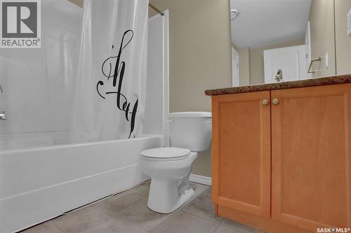 3876 Robinson Street, Regina, SK - Indoor Photo Showing Bathroom