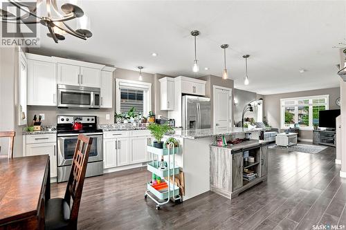213 Rajput Way, Saskatoon, SK - Indoor Photo Showing Kitchen With Upgraded Kitchen