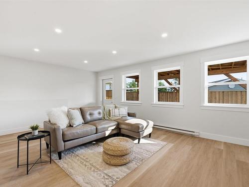 148 Brunello Boulevard, Timberlea, NS - Indoor Photo Showing Living Room