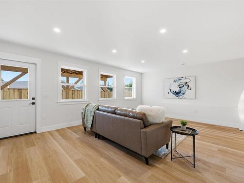 148 Brunello Boulevard, Timberlea, NS - Indoor Photo Showing Living Room