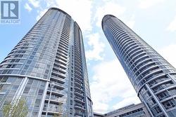 3326 - 135 VILLAGE GREEN SQUARE Toronto, ON M1S 0G4