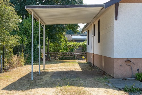 720 Marchmont Rd, Duncan, BC 