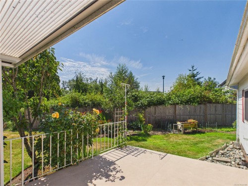 9320 Trailcreek Dr, Sidney, BC 