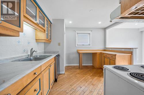 25 Chatsworth Drive, Brampton, ON - Indoor Photo Showing Kitchen With Double Sink
