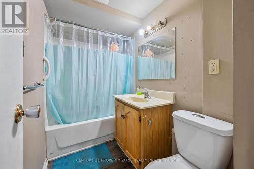 25 Chatsworth Drive, Brampton, ON - Indoor Photo Showing Bathroom