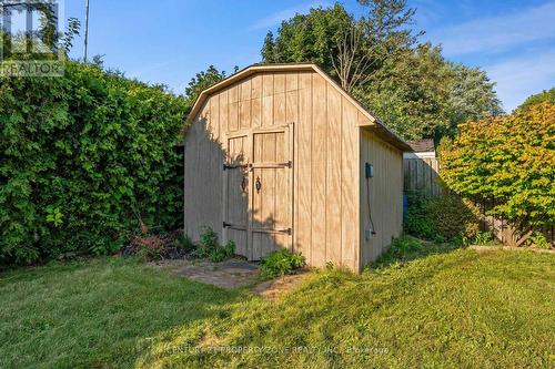 25 Chatsworth Drive, Brampton, ON - Outdoor