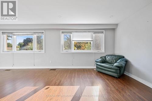 25 Chatsworth Drive, Brampton, ON - Indoor